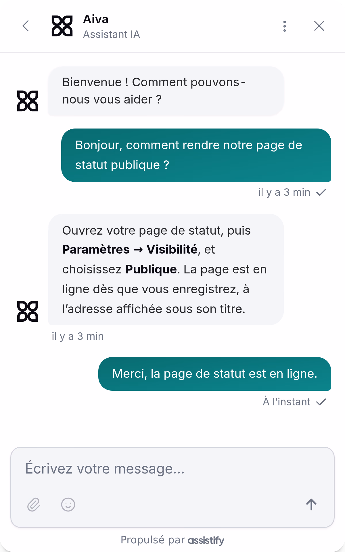 Webchat in francese per Philippe, a Parigi: chiede come rendere pubblica la sua pagina di stato, Aiva risponde in francese con l’impostazione da cambiare, e Philippe dice che la pagina è online.